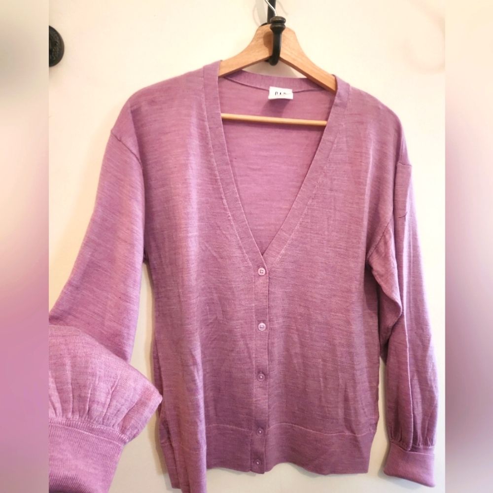 GAP 100% Merino Wool Cardigan